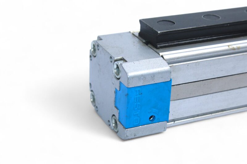 FESTO DGPL-25-240-PPV-A-KF-B LINEAR DRIVE 161792 - Image 4