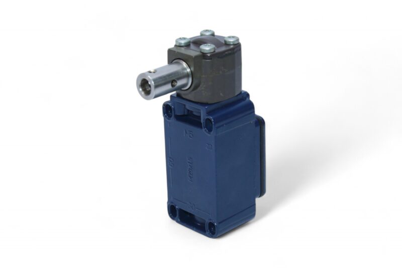SCHMERSAL TV8S 335-11Z-M20 LIMIT SWITCH 101155141 - Image 4