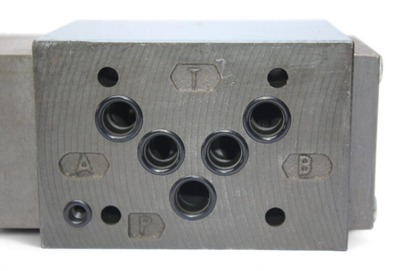 BOSCH 0 811 300 053 PROPORTIONAL DIRECTIONAL VALVE - Image 5