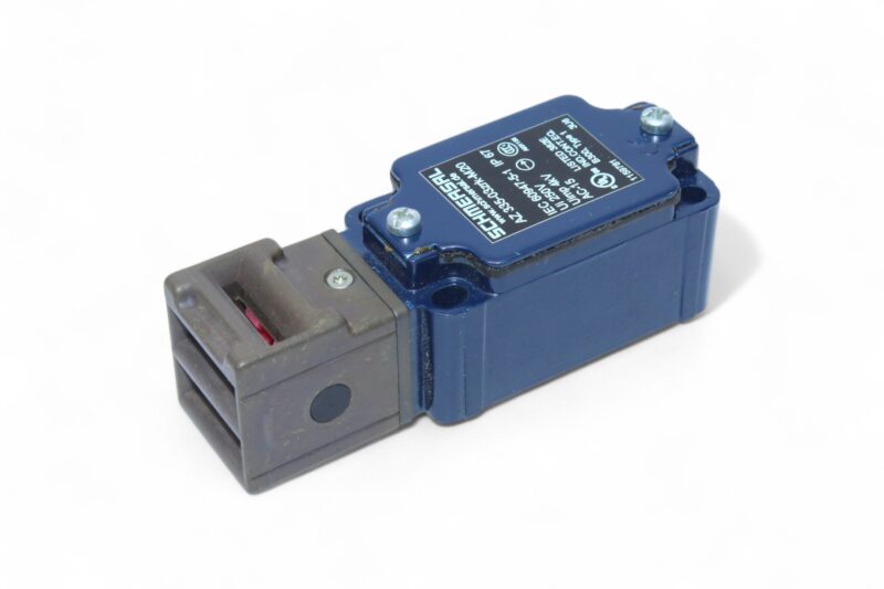 SCHMERSAL AZ 335-03ZRK-M20 LIMIT SWITCH 101159781 - Image 5