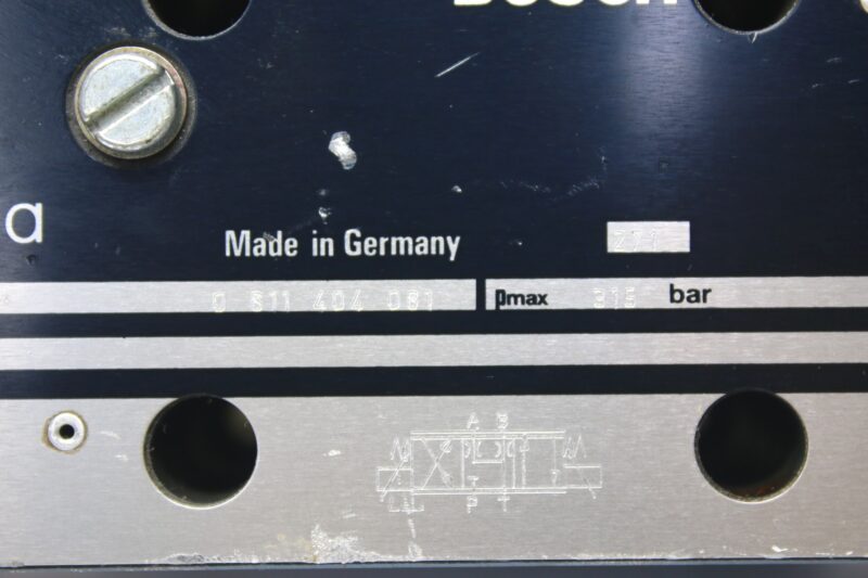 BOSCH 0 811 404 081 SERVO SOLENOID VALVE - Image 2