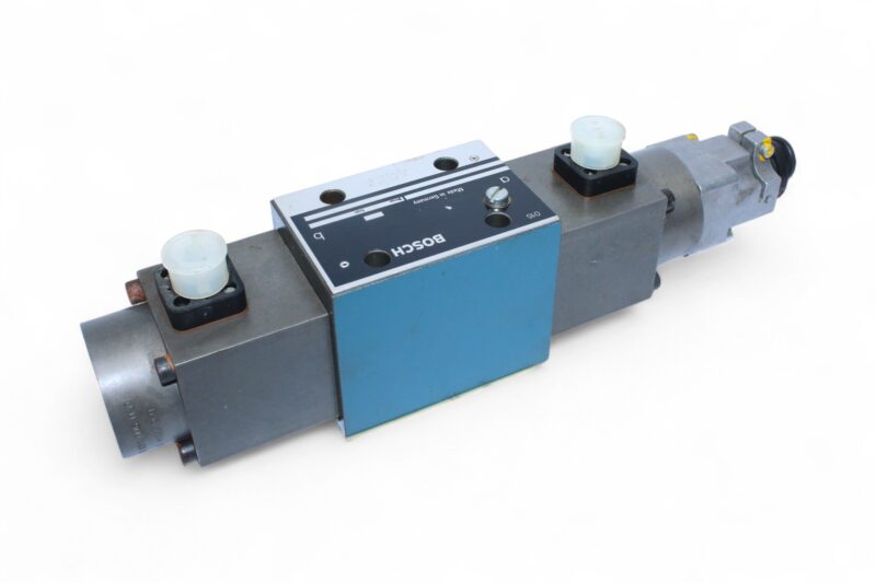 BOSCH 0 811 404 081 SERVO SOLENOID VALVE - Image 6