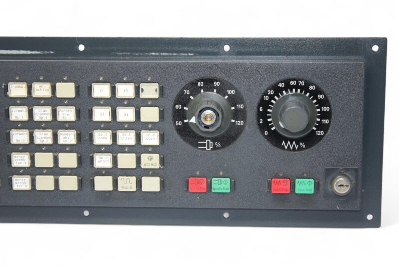 SIEMENS 6FC5203-0AD10-0AA0 MACHINE CONTROL PANEL - Image 8