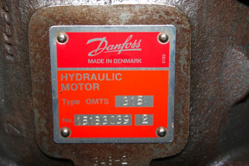 DANFOSS OMTS 315 HYDRAULIC MOTOR 151B3039 - Image 2