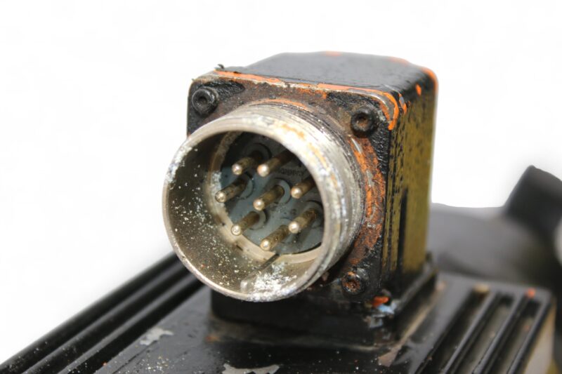 REXROTH MAC090C-1-KD-4-C/110-A-W150LV/S013 3-PHASE PERMANENT MAGNET MOTOR R911231786 - Image 3