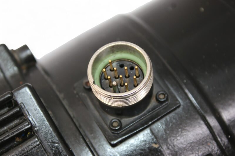 REXROTH MAC090C-1-KD-4-C/110-A-W150LV/S013 3-PHASE PERMANENT MAGNET MOTOR R911231786 - Image 4