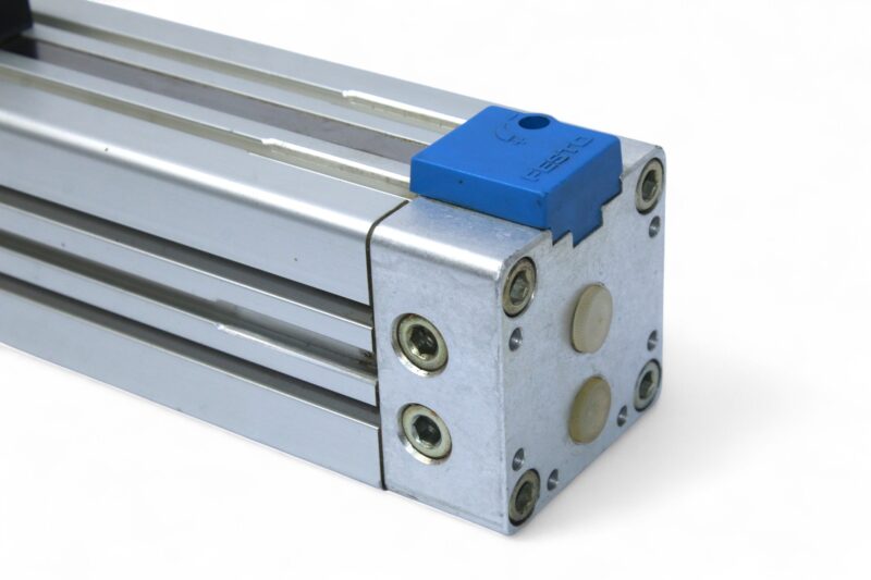 FESTO DGP-40-200-PPV-A LINEAR DRIVE 150709 - Image 5