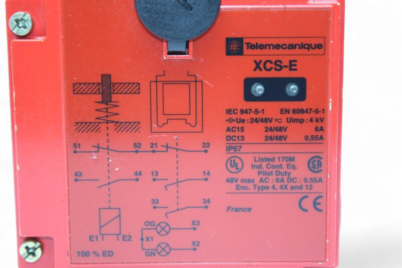 TELEMECANIQUE XCS-E5311 SAFETY SWITCH - Image 3