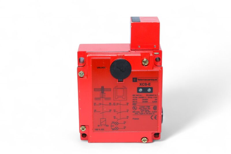 TELEMECANIQUE XCS-E5311 SAFETY SWITCH - Image 4