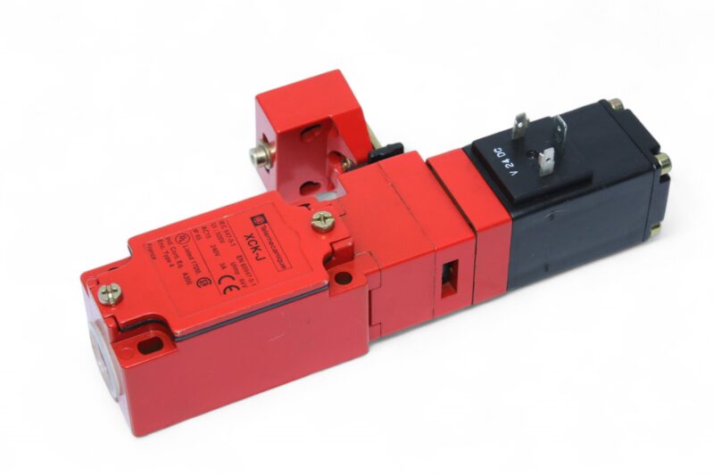TELEMECANIQUE XCK-J5957B01 LIMIT SWITCH - Image 4