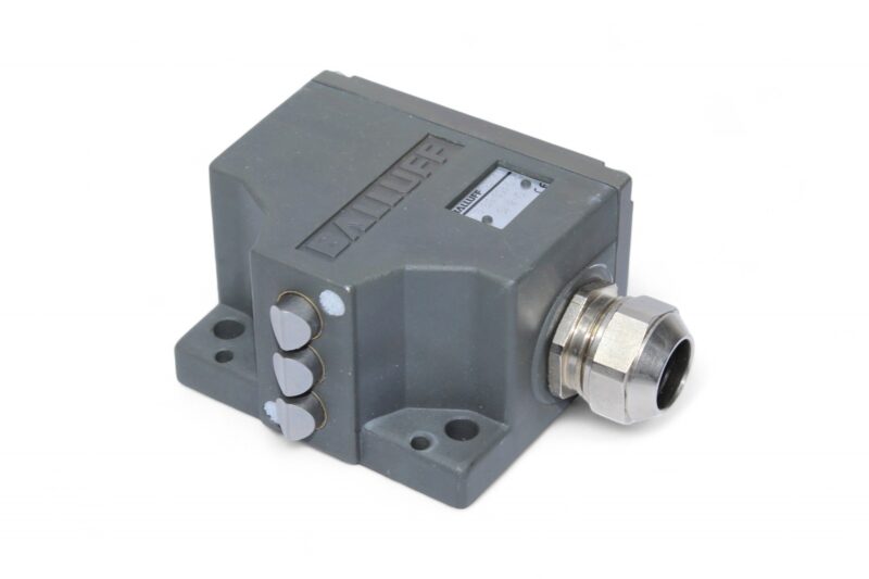 BALLUFF BNS 819-B03-D12-61-12-10 LIMIT SWITCH BNS0287