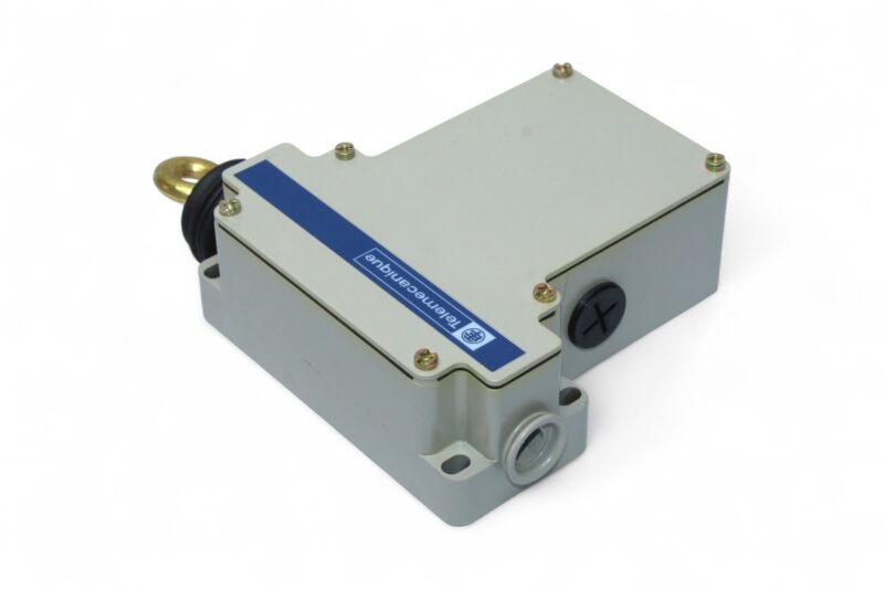 TELEMECANIQUE XY2CE3A010 EMERGENCY STOP ROPE PULL SWITCH - Image 5