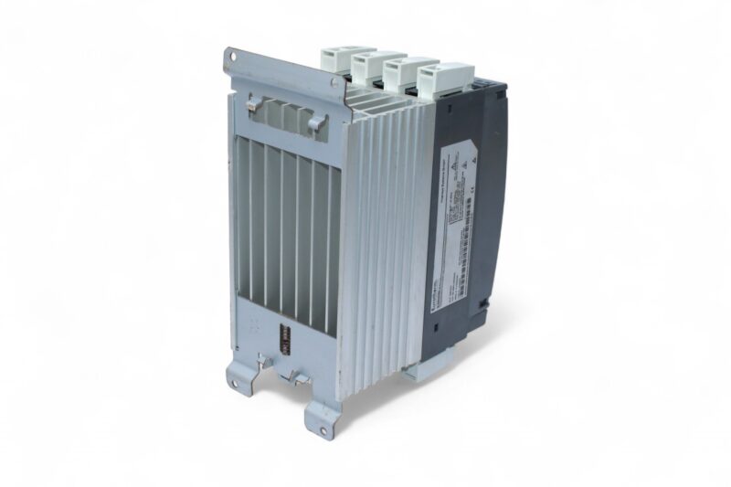 EUROTHERM 7200S/40A/400V/XXXX/3D/FUSE/LDC/GER/NONE//////NONE/NONE//////////////////// THREE PHASE SOLID STATE RELAY - Image 4