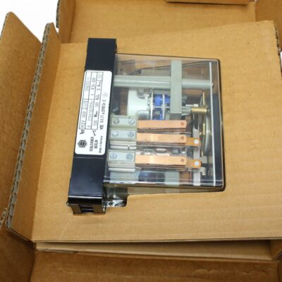 SCHLEICHER MZV 101F TIME RELAY 298312/1 0.3S…60h