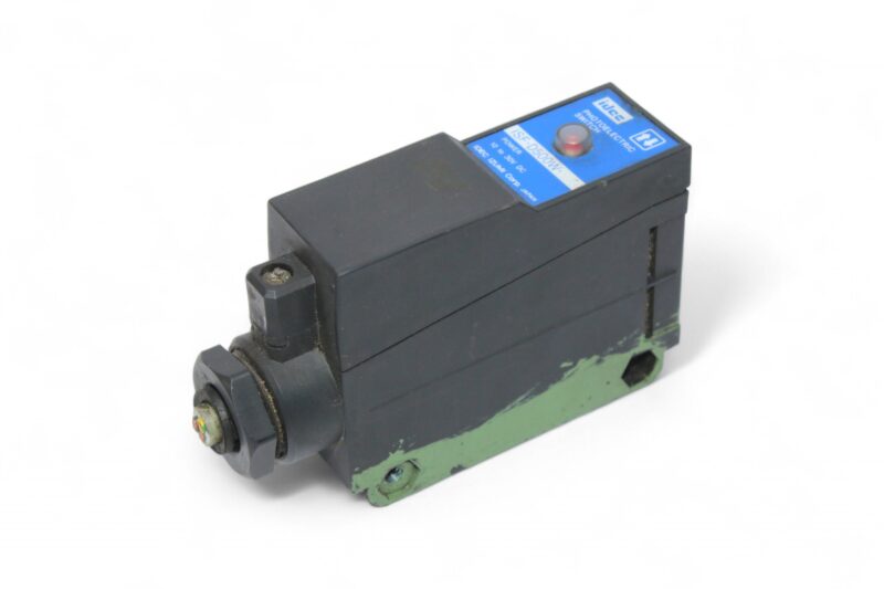 IDEC ISF-D500W Proximity Sensors - Image 3