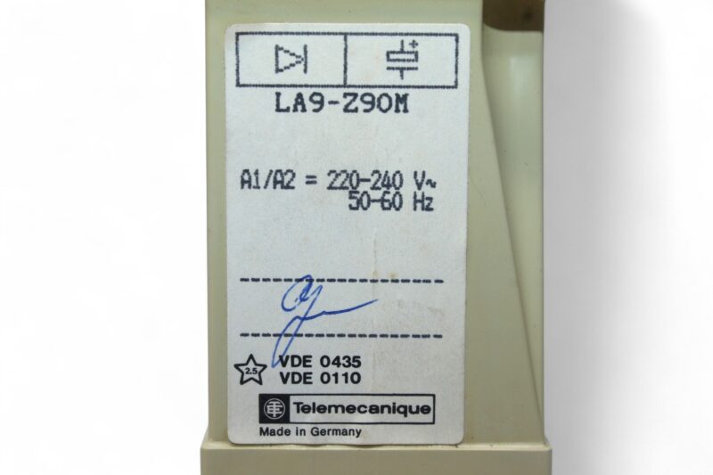 TELEMECANIQUE LA9-Z90M PROTECTION RELAY - Image 2