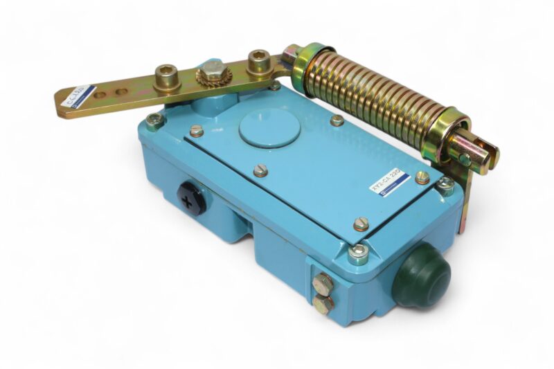 TELEMECANIQUE XY2-CA  220 CABLE PULL SWITCH - Image 5