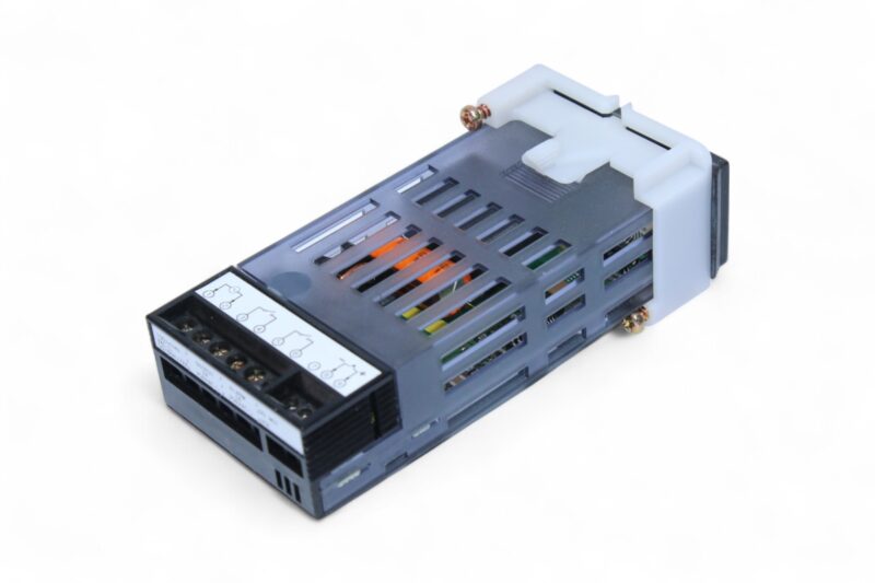 OMRON E5GN-R1TC DIGITAL TEMPERATURE CONTROLLER - Image 6