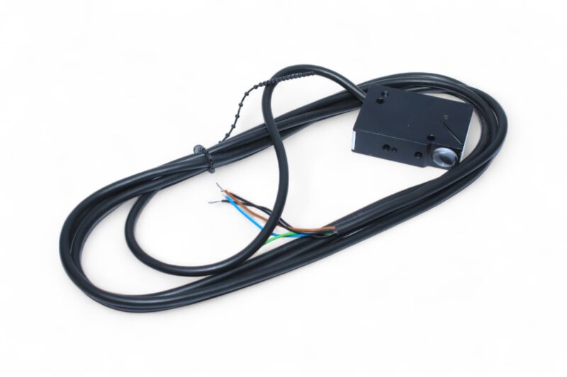 Leuze RK 18/2 Unpolarized retro-reflective photoelectric sensor 102383