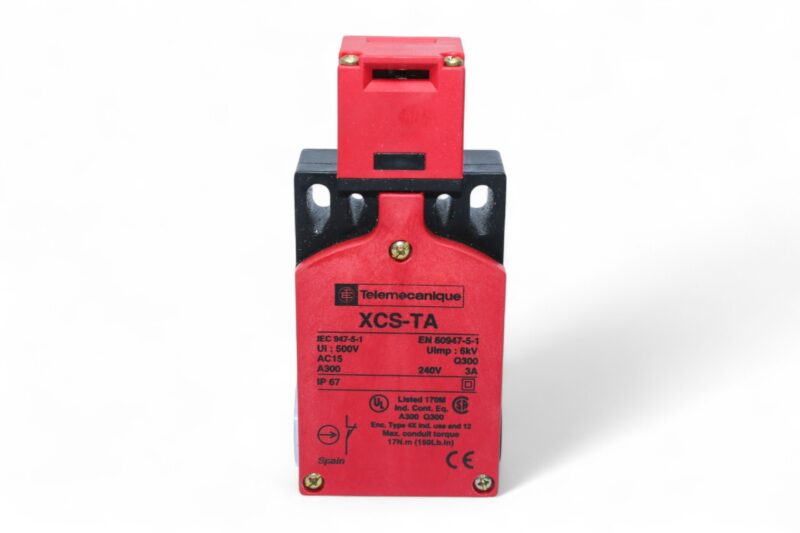 TELEMECANIQUE XCS-TA891 SAFETY SWITCH - Image 3