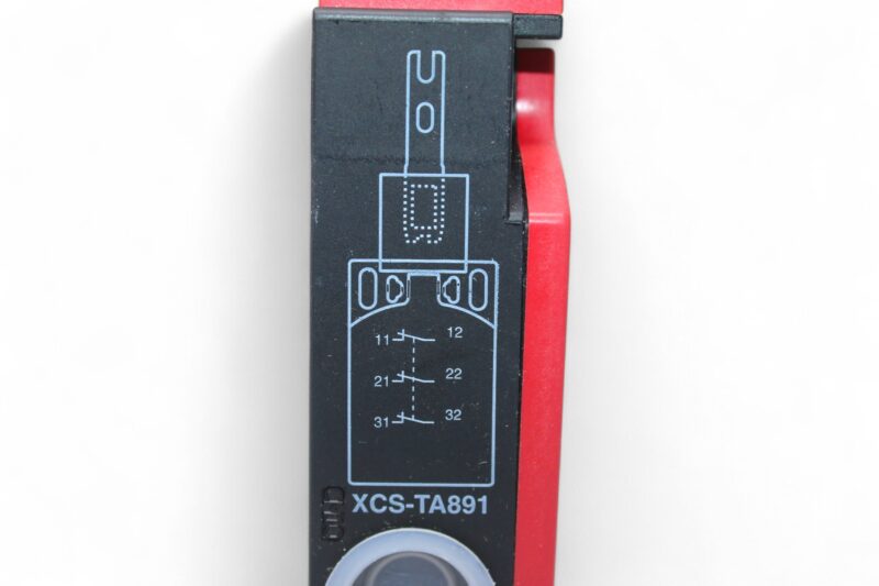 TELEMECANIQUE XCS-TA891 SAFETY SWITCH - Image 5