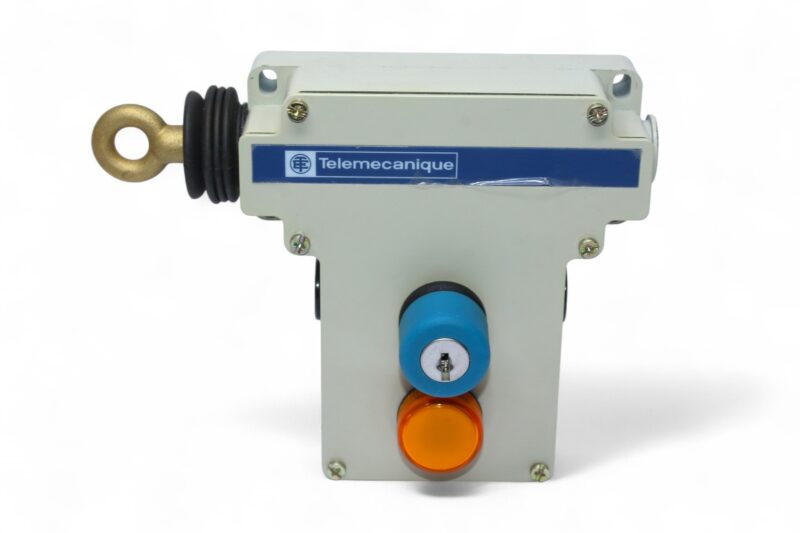 TELEMECANIQUE XY2CE2A596 EMERGENCY STOP ROPE PULL SWITCH - Image 3