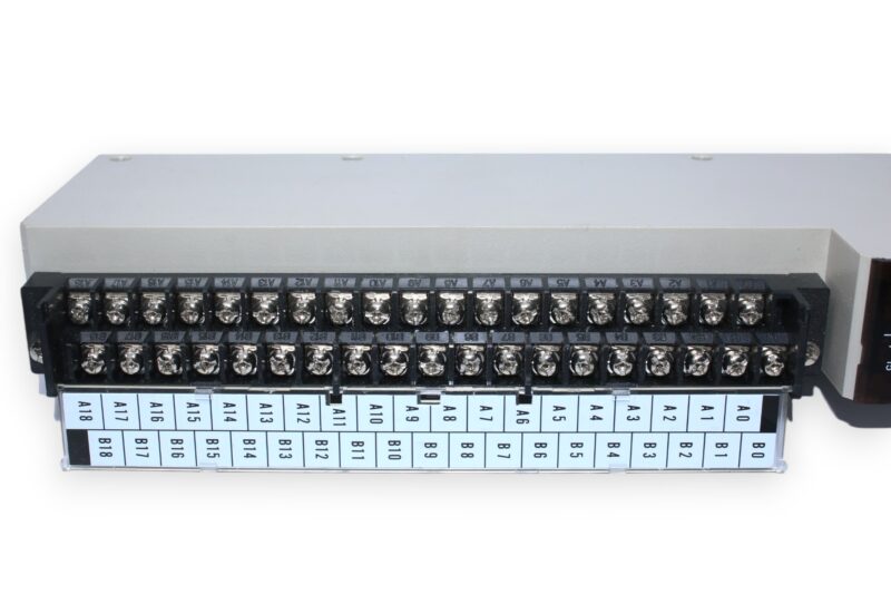 OMRON C500-ID218 INPUT UNIT - Image 3