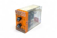 SCHLEICHER SPT 32 TIME RELAY 11300391 (300s/300s)
