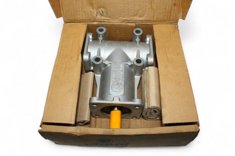 POGGI 2028 R.1:2 D.1/2 RIGHT ANGLE GEARBOX 182028121 i=2 - Image 7