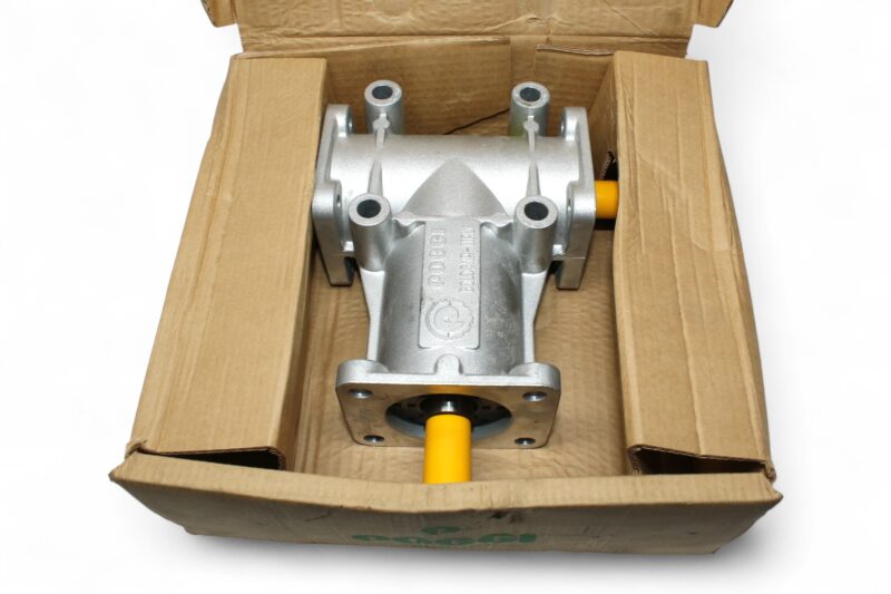 POGGI 2030 R.1:1 D.2 RIGHT ANGLE GEARBOX 182030112 i=1 - Image 7
