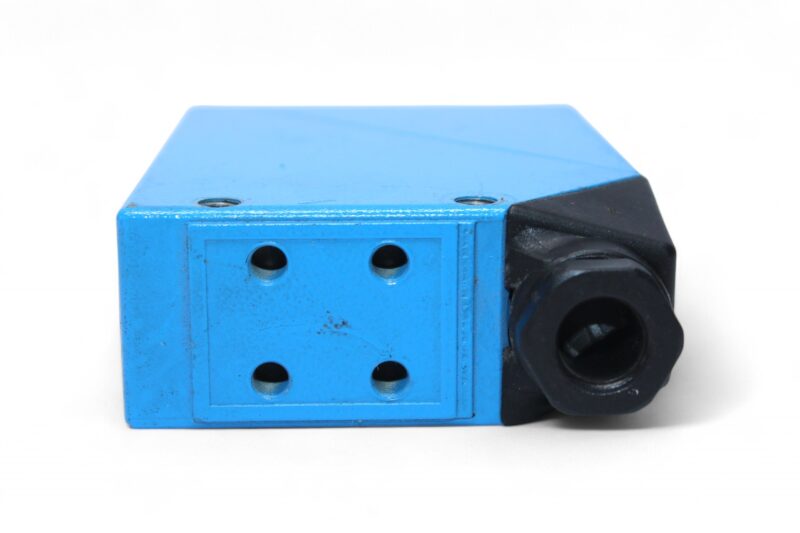 SICK WT24-R2101 Photoelectric Sensor 1011418 - Image 3