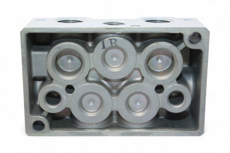 SMC EVS7-1-A02F MANIFOLD BLOCK - Image 5
