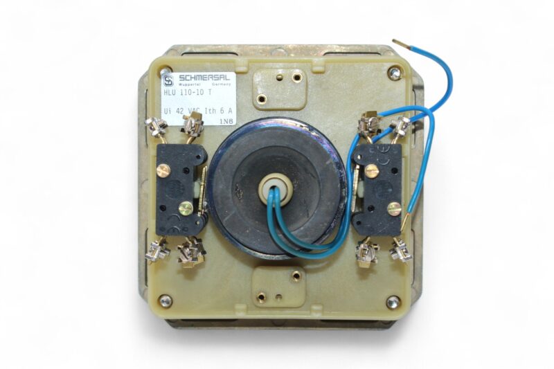 SCHMERSAL HLU 110-10T JOYSTICK - Image 4