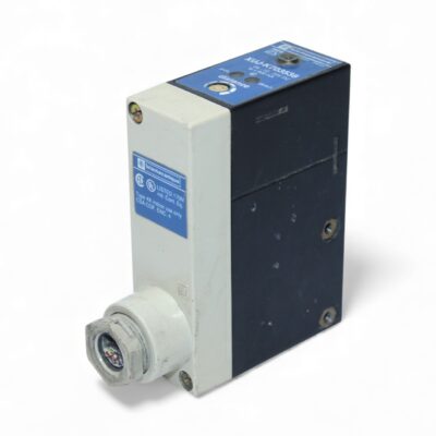 Telemecanique XUJK703538 PHOTOELECTRIC SENSOR