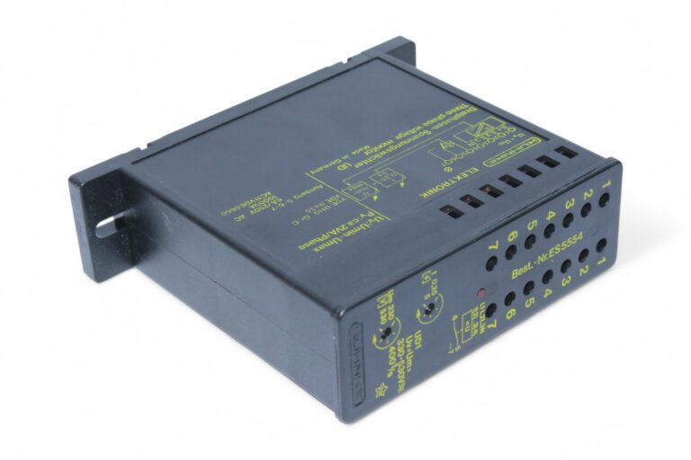 KUHNKE UD1 ES5554 THREE-PHASE VOLTAGE MONITOR KUAX-2500