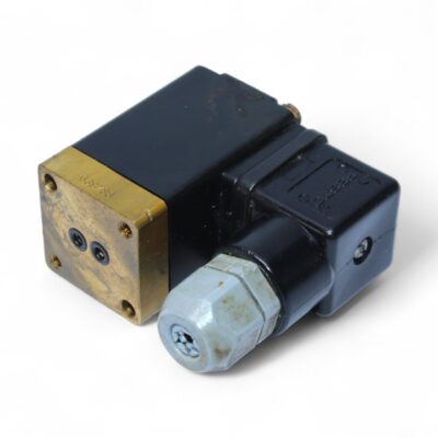Manufacturer: BURKERT Type: DIRECT ACTING SOLENOID VALVE Model: 312 C 2.0 NBR MS Part No: 057314Y Function: 3/2-way plunger valve Operating Pressure: 0...8 bar Voltage: 24 VDC Power: 4 W
