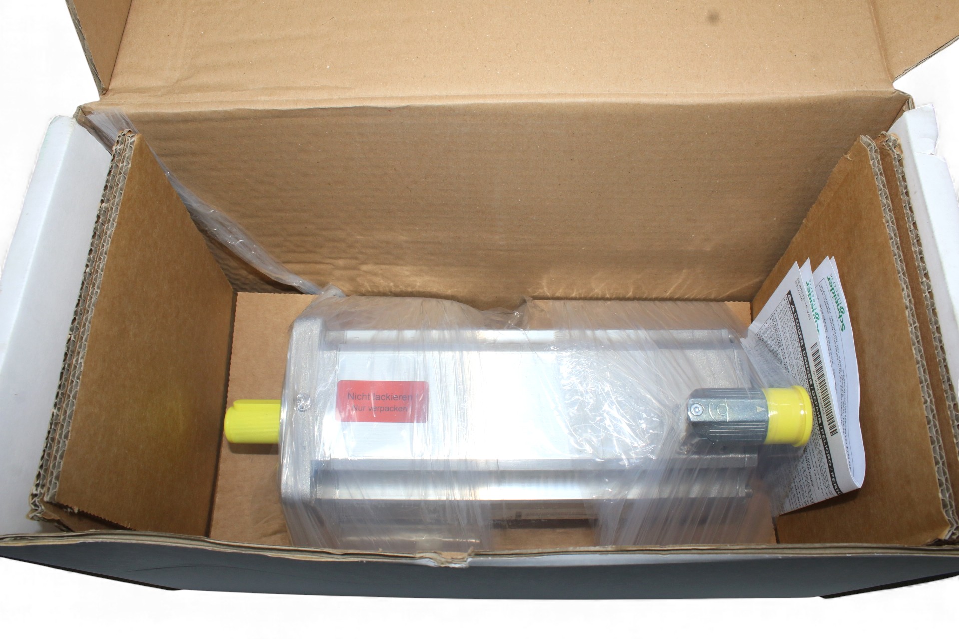 SCHNEIDER SH31002S0001620 SERVO MOTOR SH31002P0BF4136 - Image 5