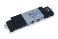 FESTO CPE14-M1BH-5/3E-1/8 SOLENOID VALVE 196935