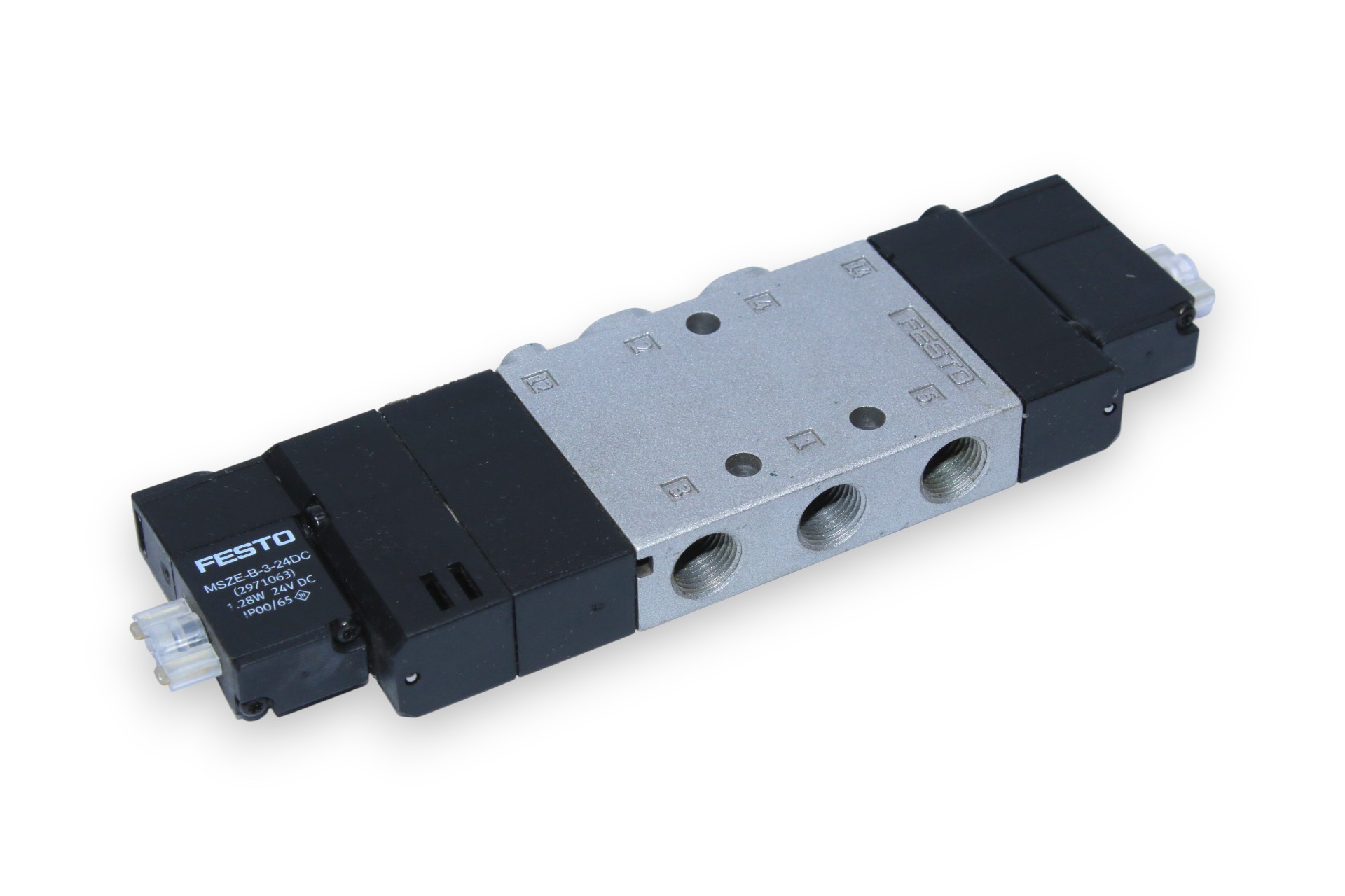 FESTO CPE14-M1BH-5/3E-1/8 SOLENOID VALVE 196935 - Image 4