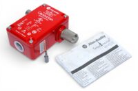 ALLEN BRADLEY 440K-B04026 SAFETY INTERLOCK SWITCH TDBS-3 LH M20