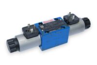 REXROTH R900972654 PROPORTIONAL DIRECTIONAL VALVE 4WRAP 6 W7-04-30=G24K4/M=00
