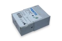 FESTO SDE5-D10-O-Q6E-P-M8 PRESSURE SENSOR 527467
