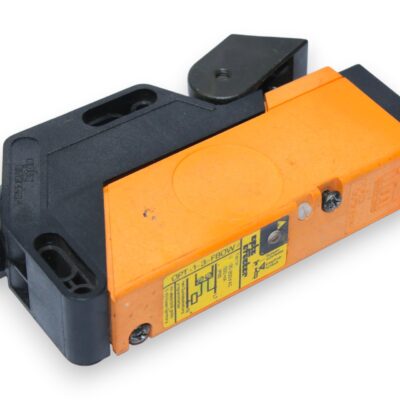 IFM OPT-1-3-FBOW Photoelectric Sensor