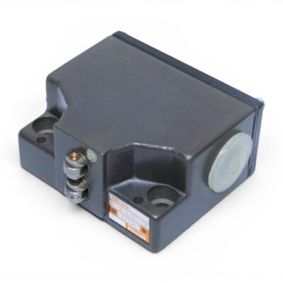 BALLUFF BNS 543-B2-R12-61-12 LIMIT SWITCH