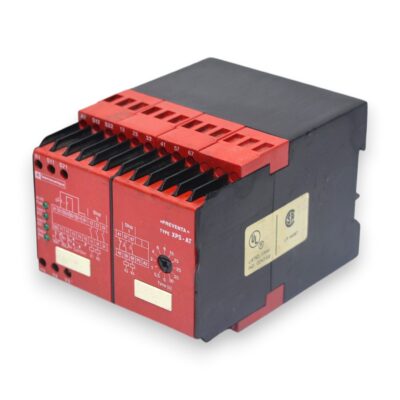 TELEMECANIQUE XPSAT3410 SAFETY RELAY 115 VAC