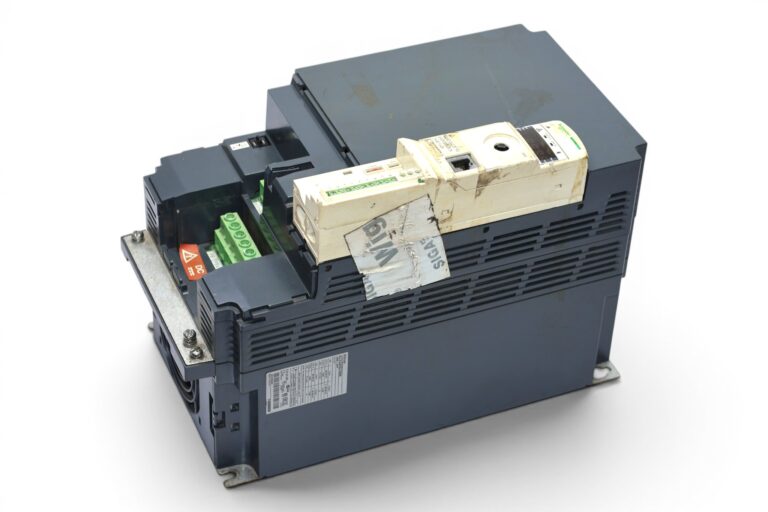 SCHNEIDER ATV32HD15N4 VARIABLE SPEED DRIVE