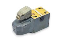 REXROTH 4WE10D10/LW220-50NZ5L DIRECTIONAL CONTROL VALVE