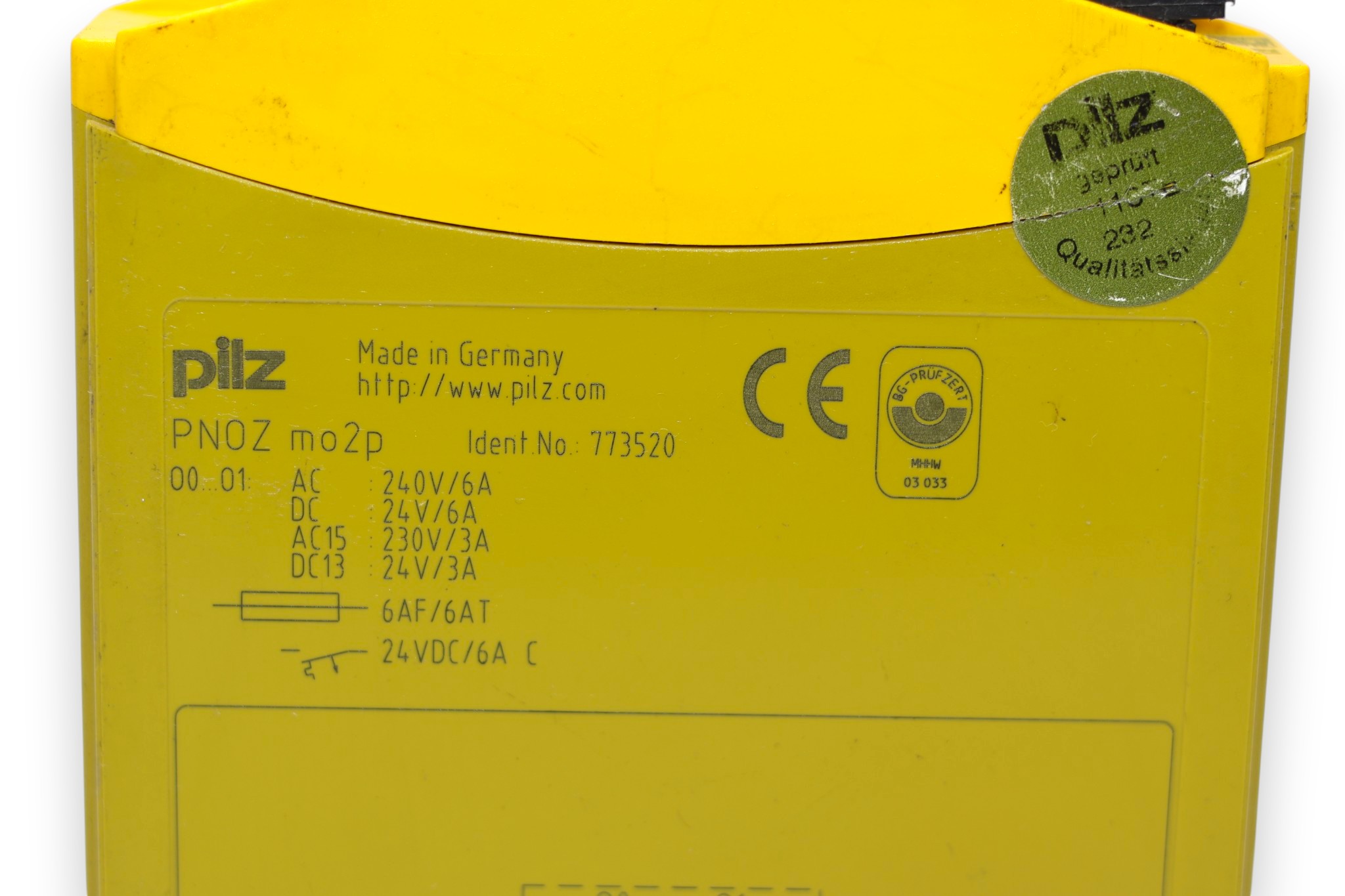 PILZ PNOZ mo2p EXPANSION MODULE 773520 - Image 2