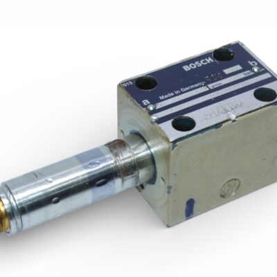 BOSCH 0 810 091 426 DIRECTIONAL CONTROL VALVE 081WV06P1N1012WS024/00D0 (WITH OUT COIL)