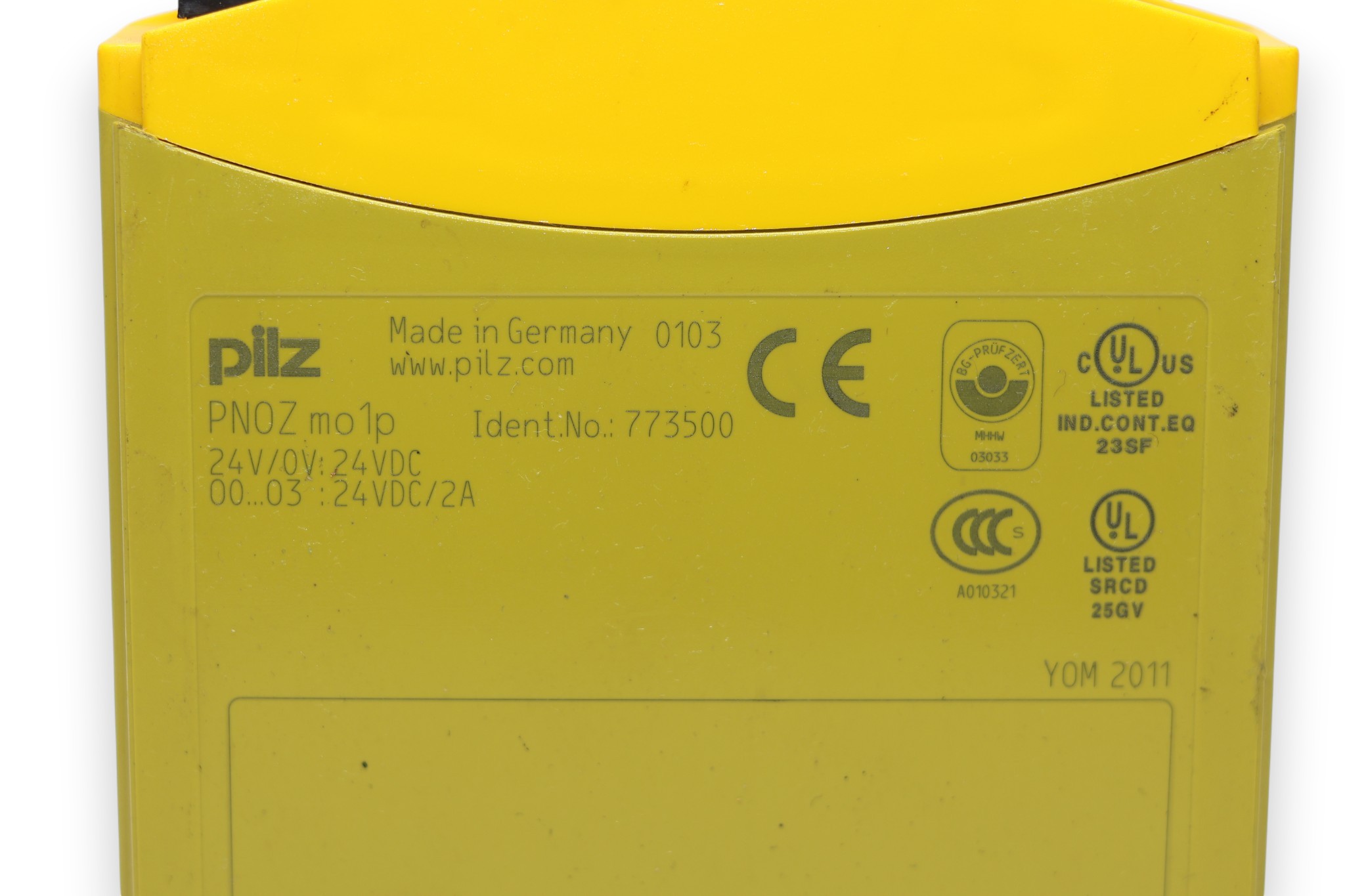 PILZ PNOZ mo1p EXPANSION MODULE 773500 - Image 2